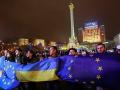 В центре Киева остаются на ночь около 6 тысяч протестующих