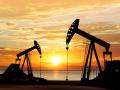 ОПЕК+ договорились о сокращении добычи нефти 