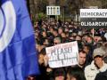 Тысячи албанцев вышли на антиправительственную акцию