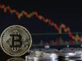 Біткоїн продовжить падати? Чому обвалився ринок криптовалют