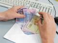 Госстат увидет рост зарплат украинцев