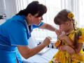 Минздрав сказал, кто будет решать, пускать ли детей без прививок в школы и детские сады