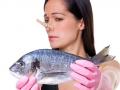 Как избавиться от запаха рыбы