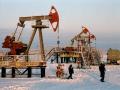 Россия снижает добычу нефти с опережением графика, но цена на нефть продолжает падать