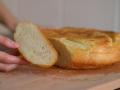 Готуємо пишний хліб на сковороді: всього три інгредієнти