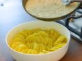 Кулінар розкрила секрет смачнющої картоплі в духовці: мінімум сил і інгредієнтів