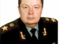 Янукович отправил в запас бывшего министра обороны