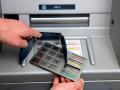 Скиммеры и накладки на клавиатуры: как распознать опасные банкоматы