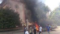 В Египте массово громят христианские церкви