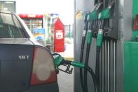 Бензин А-95 снова вытеснил дорогое топливо с АЗС