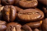 Цена на кофе достигла максимума за 34 года