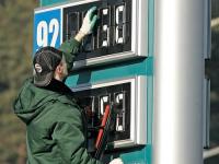 Эксперты назвали цены на бензин в 2013 году