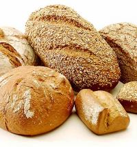 Внутренние запасы муки и пшеницы гарантируют стабильные цены на хлеб - Азаров