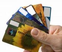 В Украине растет количество пользователей банковских карт