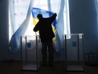 Все меньше украинцев ждут реальных изменений от команды Порошенко - Guardian