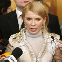 Тимошенко включилась в «битву» за лицензии «5 канала» и ТВi