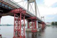 Азаров начал строить мост в Россию через Керченский пролив