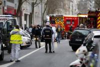 В Париже опять стреляли, а в Лионе произошел взрыв у мечети
