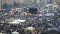 На Майдане собралось Народное вече, под Радой - титушки и милиция