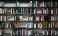 Янукович утвердил закон о запрете приватизации библиотек и книжных магазинов