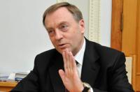 Лавринович запрещает Тимошенко лечиться в Германии