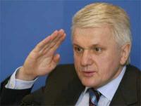 Литвин признался, что его партия полностью слилась с ПР