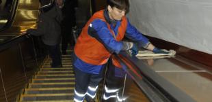 Метро в столице стали ежедневно мыть дезинфицирующим раствором