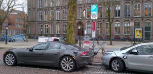 В Нидерландах крупные компании пересаживают сотрудников на электрокары