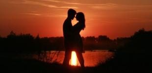 Купити вібратор для члена — урізноманітни своє інтимне життя разом із Broken Sofa