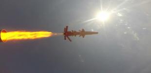 Полет украинской боевой ракеты Р-360 сняли с самолетов