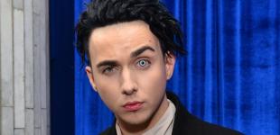 MELOVIN обхаживает пограничников автографами, а Гайтану не пустили к родному отцу