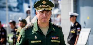 Командував 