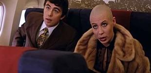 Обама высылает из штатов 35 дипломатов.  - А какой фирмы? Montblanc или Balenciaga?