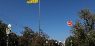 Військові встановили український прапор у звільненому Нововознесенському на півдні