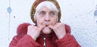 70-летняя пенсионерка прославилась своим свистом