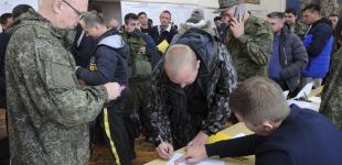 В Москві члени мобілізаційної комісії виламують в будинках замки та вибивають двері, щоб вручити повістки - депутат Мосміськдуми