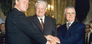 Про ядерное оружие: Кормите нас, содержите нас, защищайте нас, а то мы бомбу сделаем!