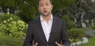 Зеленский призвал украинцев вывесить флаги из окон