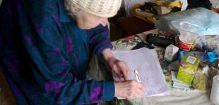 Донецк: Штаб Ахметова возобновил доставку еды одиноким старикам