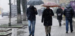 Сніг, дощ та ожеледиця — синоптики дали прогноз