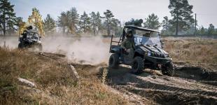Украинские военные получили боевые вездеходы 