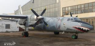 В Киев прилетел голливудский самолет-акула из боевика Неудержимые-3