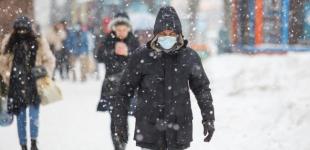 На сході Україні різке похолодання та снігопади: штормове попередження