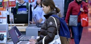 Украинцам в сети продают 