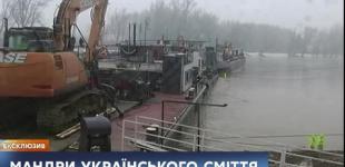Венгры перекрывают баржами Тису, чтобы остановить мусор, плывущий из Украины