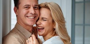 Ведучі каналу «Україна» влаштували зворушливий флешмоб