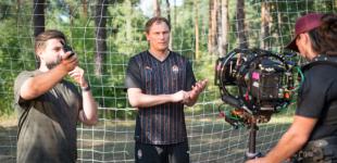 «У житті потрібно усе спробувати»: Андрій Пятов розповів про зйомки у комедії «Велика Прогулянка»