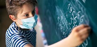 Повернення до школи: традиційну форму навчання обирають дві третини учнів в Україні