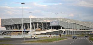 Вакцинация на стадионе «Арена Львов»: кого будут прививать в первую очередь и каким препаратом