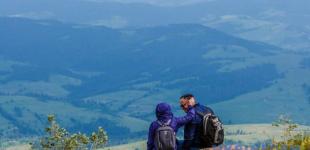 Туроператоры отменяют и переносят путешествия по Украине